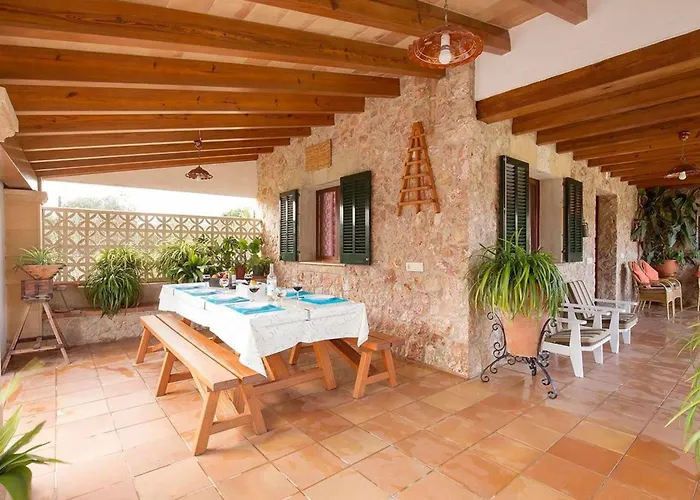 Assumpcio In Mit Pool Und Grill By Interhome