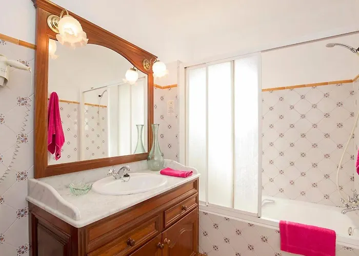 Assumpcio In Mit Pool Und Grill By Interhome Hébergement de vacances