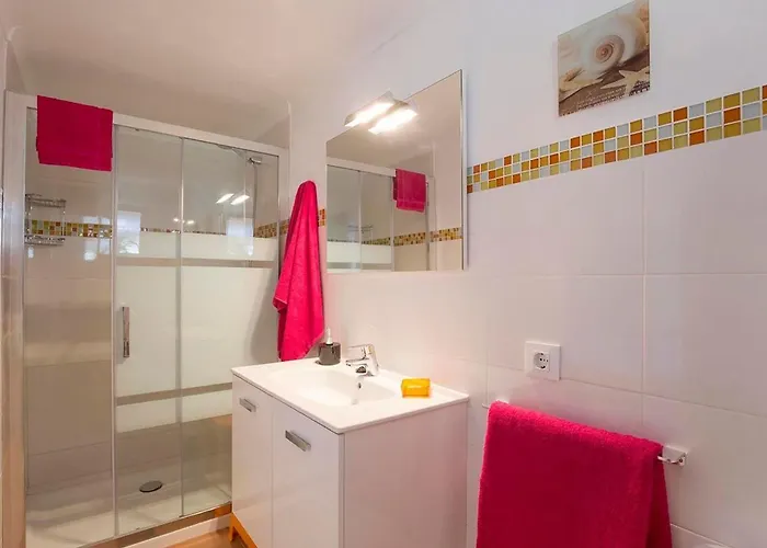 Assumpcio In Mit Pool Und Grill By Interhome Hébergement de vacances *