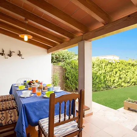 Assumpcio In Mit Pool Und Grill By Interhome *