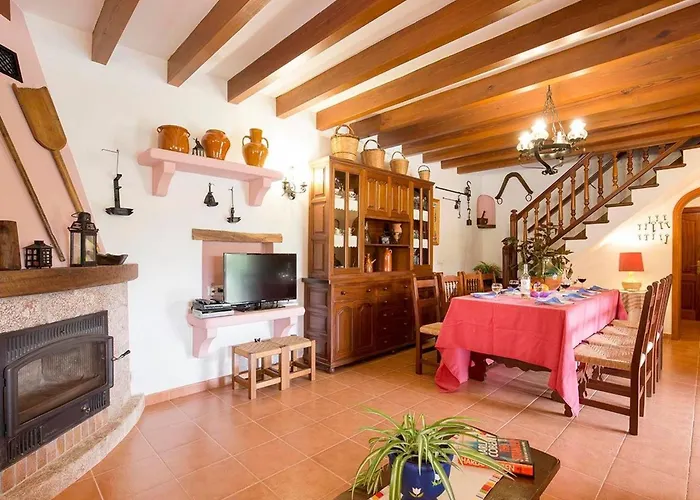 Assumpcio In Mit Pool Und Grill By Interhome