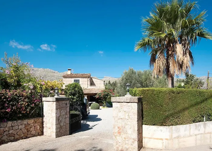 Assumpcio In Mit Pool Und Grill By Interhome